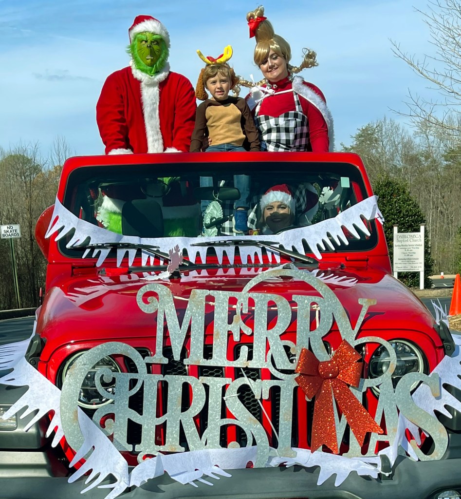 The Magic of Christmas in Dahlonega: A Guide to the Christmas Parade